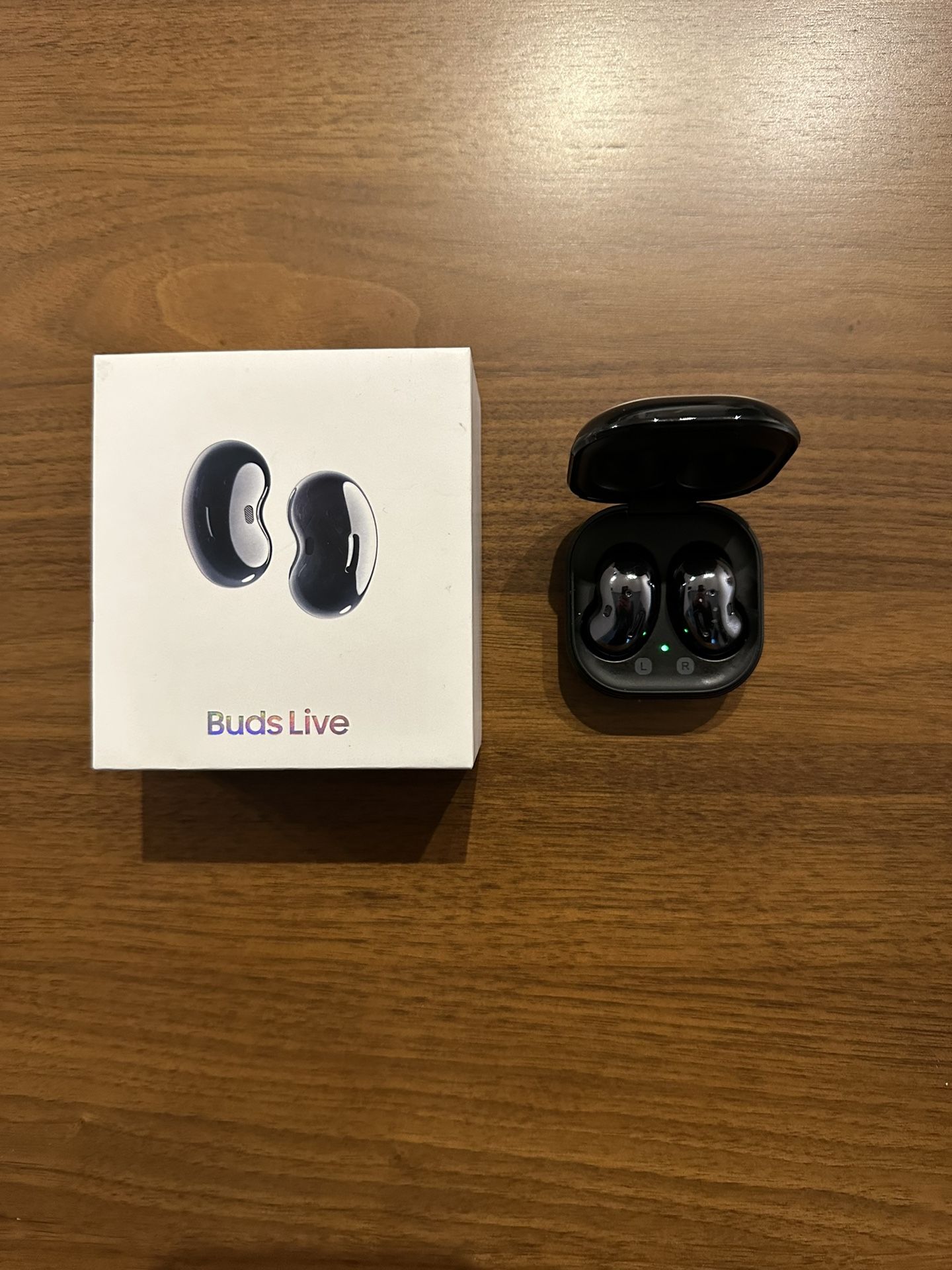 Samsung - Galaxy Buds Live True Wireless Earbud Headphones - Black