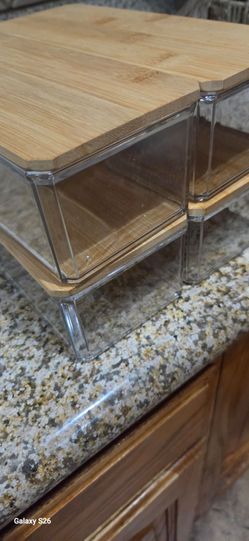 Storage bins