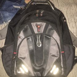 Lnew Large Heavy Duty Swiss Army Backpack Only $40 Firm