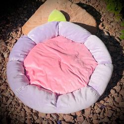 Kitten/Puppy Soft Shaggy Bed. Cozy Nest for Deep Sleep. Diameter: 21".