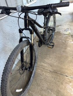 Trek Marlin 5 Mountain Bike [XS] 27.5 x 2.20 Or Best Offer