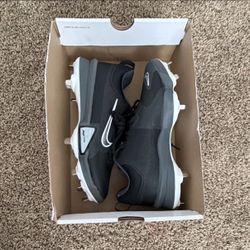 Nike baseball cleats NIB so men’s 8.6