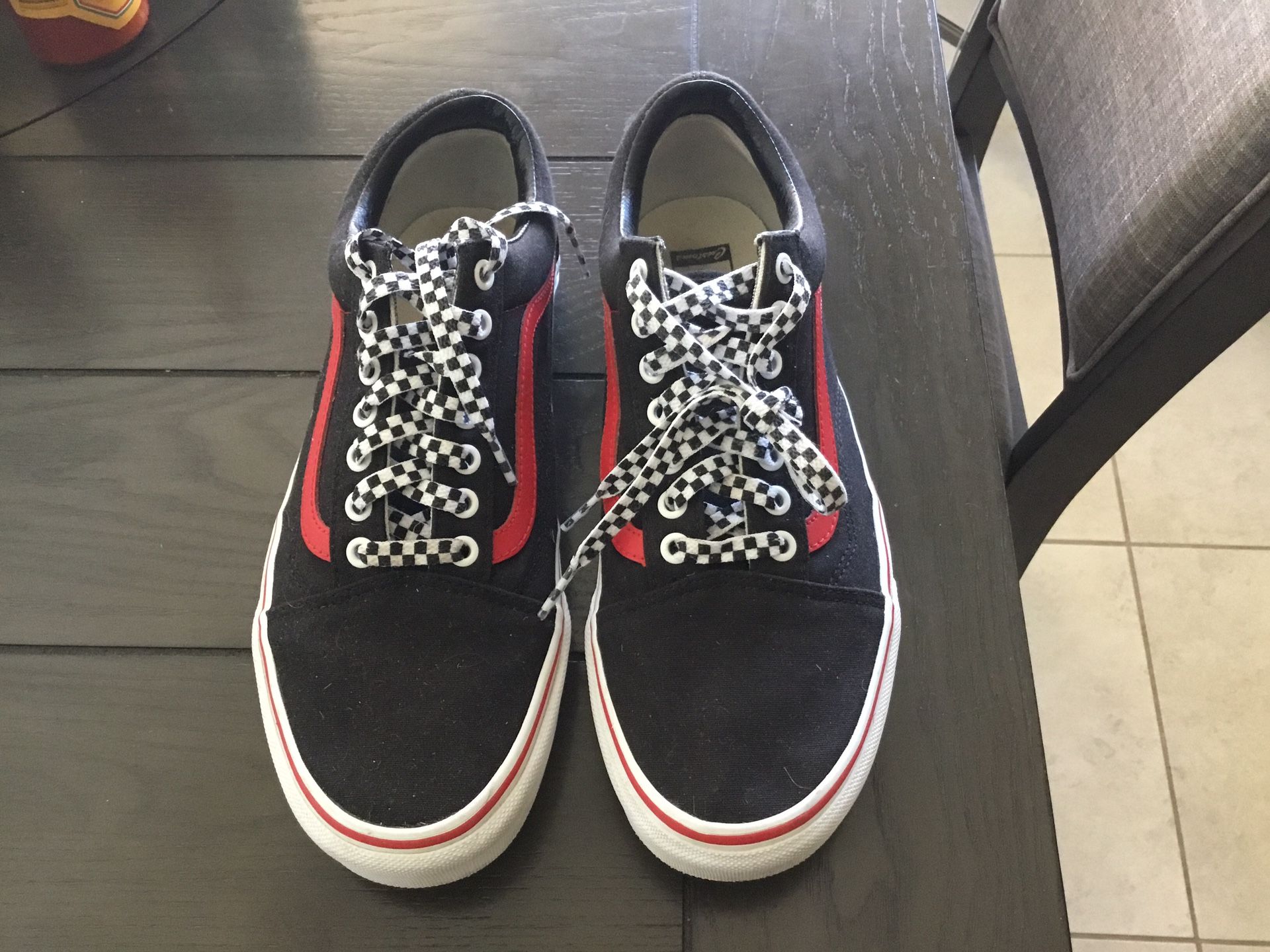 Van’s Skate Shoe - Black Checkered Red Stripe Size 9.5 Men’s