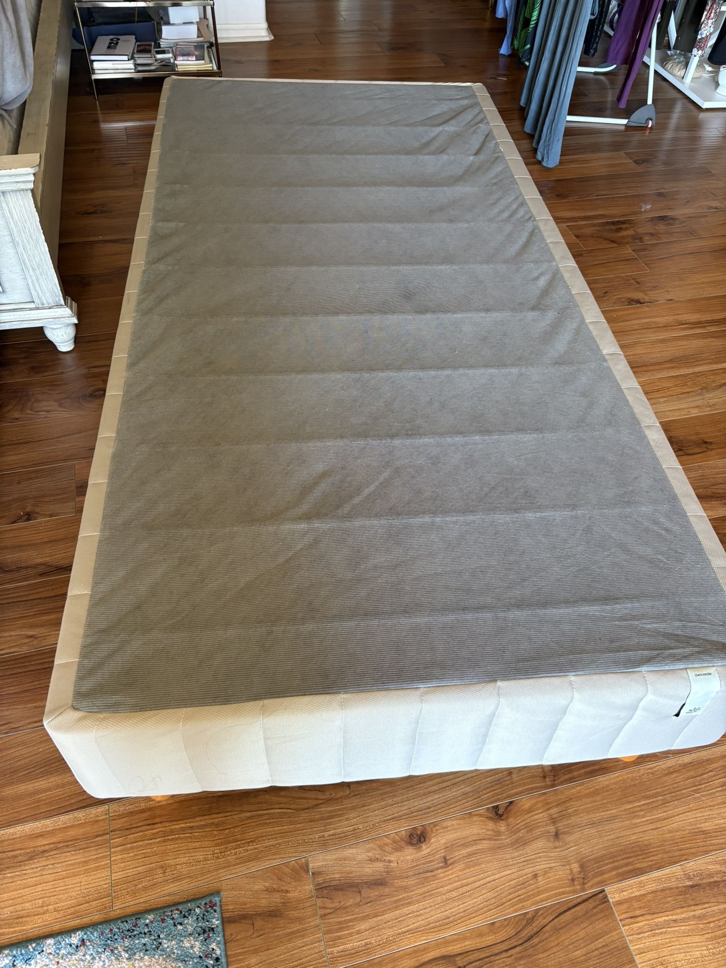 Two Twin Or 1 King Box Spring