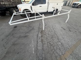 Utility truck ladder rack