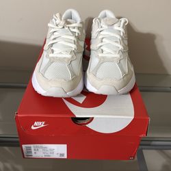 Nike AL8 women’s 9.5