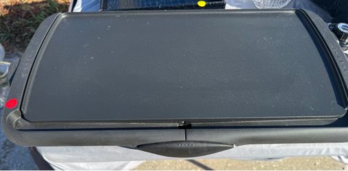 Like new Presto electric griddle,if it’s posted it’s available. .see map for approx pick up