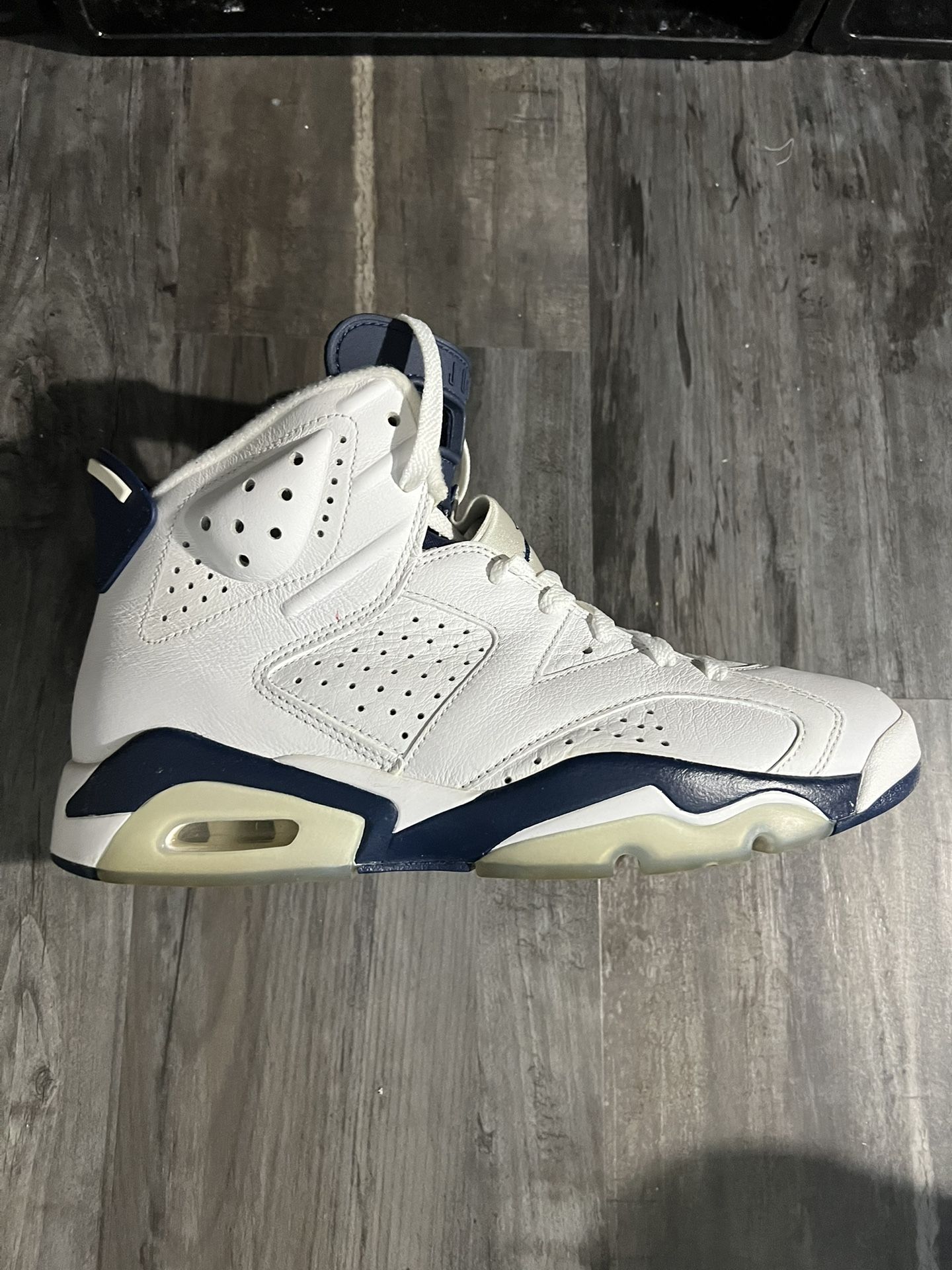 Nike Air Jordan Retro 6 White Navy Size 9.5