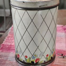 VINTAGE LITHO HOOSIER SIFTER