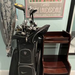 Vintage Nike Golf Clubs