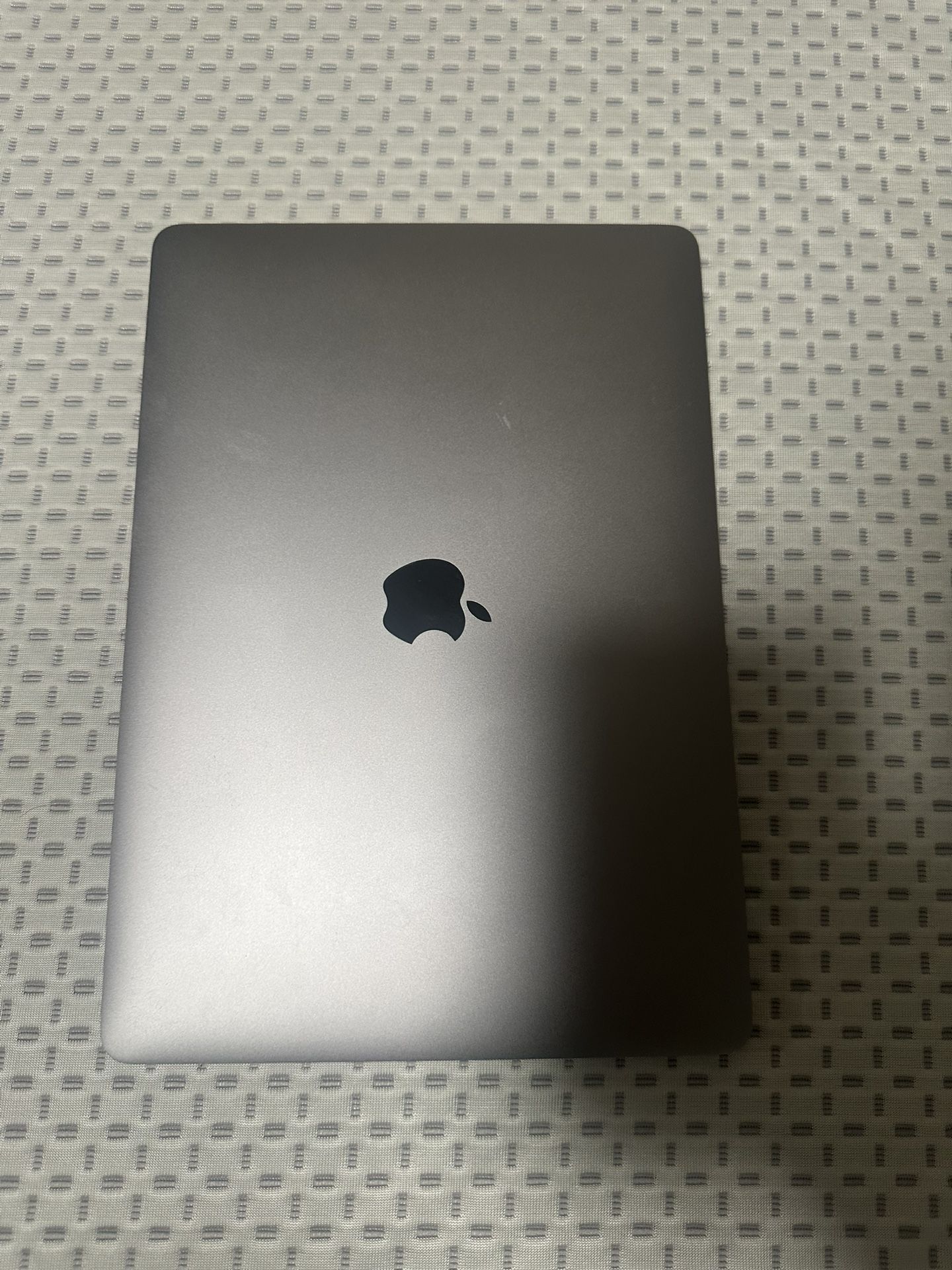 MacBook Air 13-inch (2020) – Great Condition