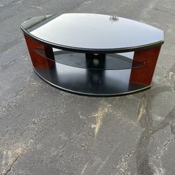 Beautiful Condition TV Stand $25