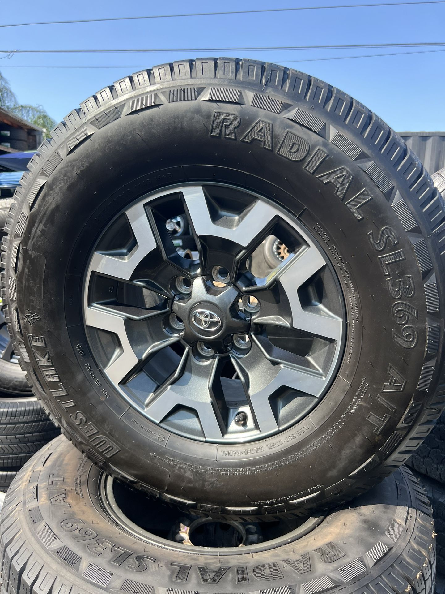 Rines Y Llantas Para Tacoma $500 Instalados Y Balanceados 