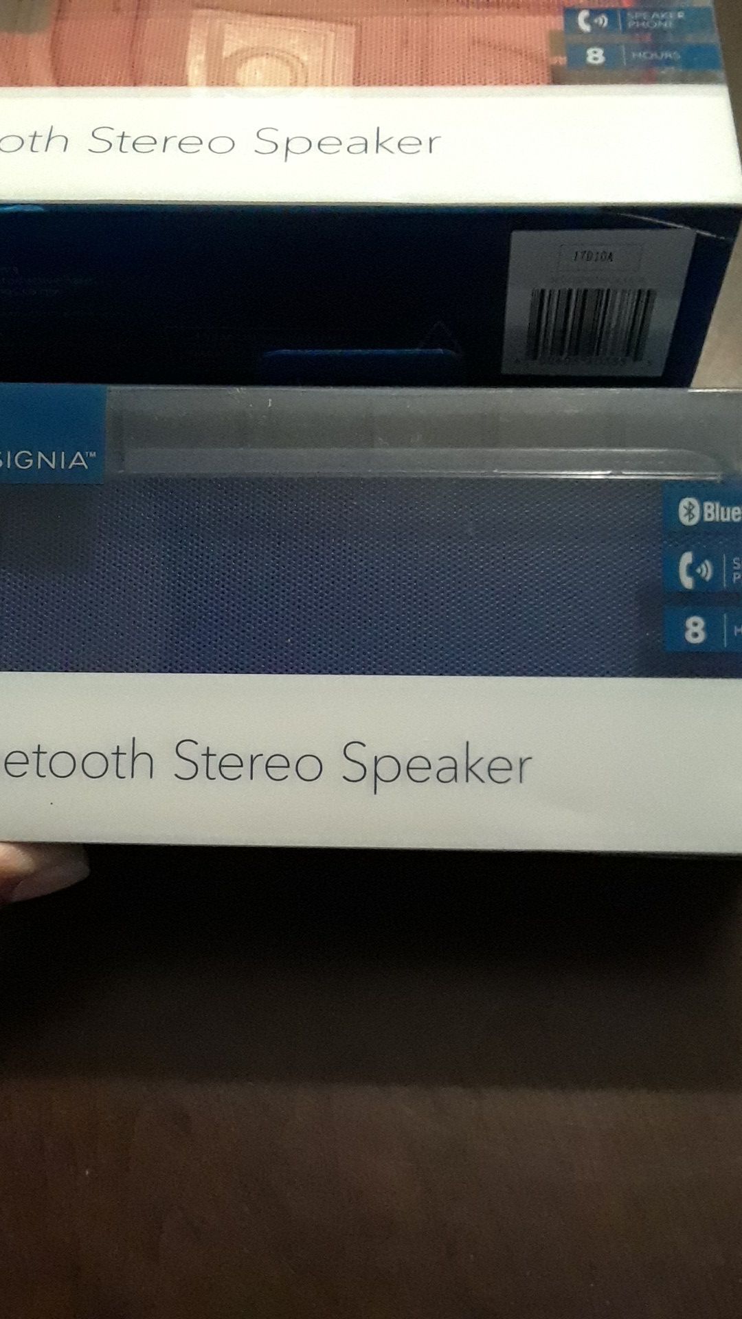 Bluetooth stereo speaker