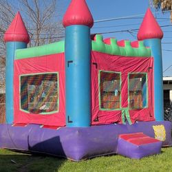 Bounce House 