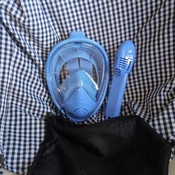 QingSong Kids Snorkel Mask Full Face, Snorkeling Set with Camera Mount, Foldable 180 Degree Panoramic View Snorkeling Gear Anti-Fog Anti-Leak