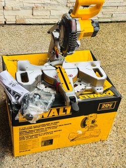 DEWALT 20V MAX Cordless 7-1/4 in. Sliding Miter Saw (Tool Only)