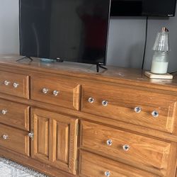 Dresser With Cute Knobs
