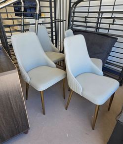 chairs ×4