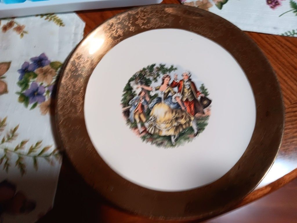 Sabin 22 Kt Gold Hand Painted Plate