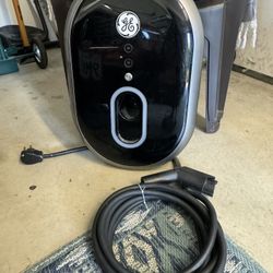 GE Electric Vehicle Charging Station