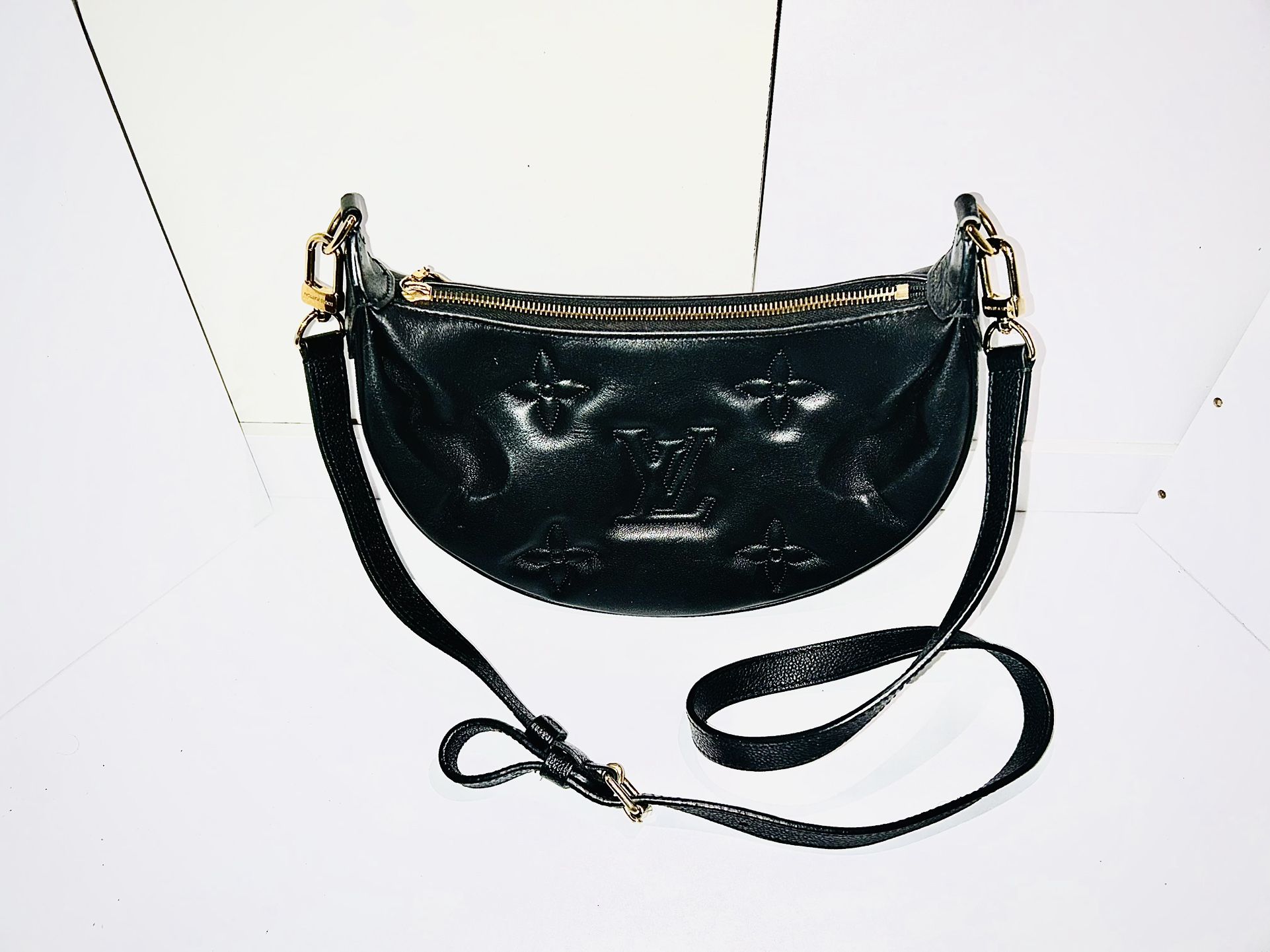 Noir (black) Over The Moon Louis Vuitton Purse