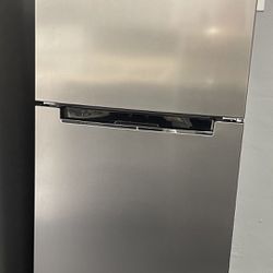 Magic Chef  Refrigerator 24”