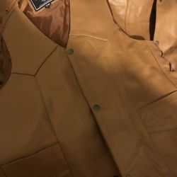 Multiple Leather Vests. Sizes Small To Extra Small. $10 Each. Pick Up In Apache Junction. I Have Multiples 