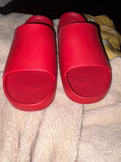 Nike slides
