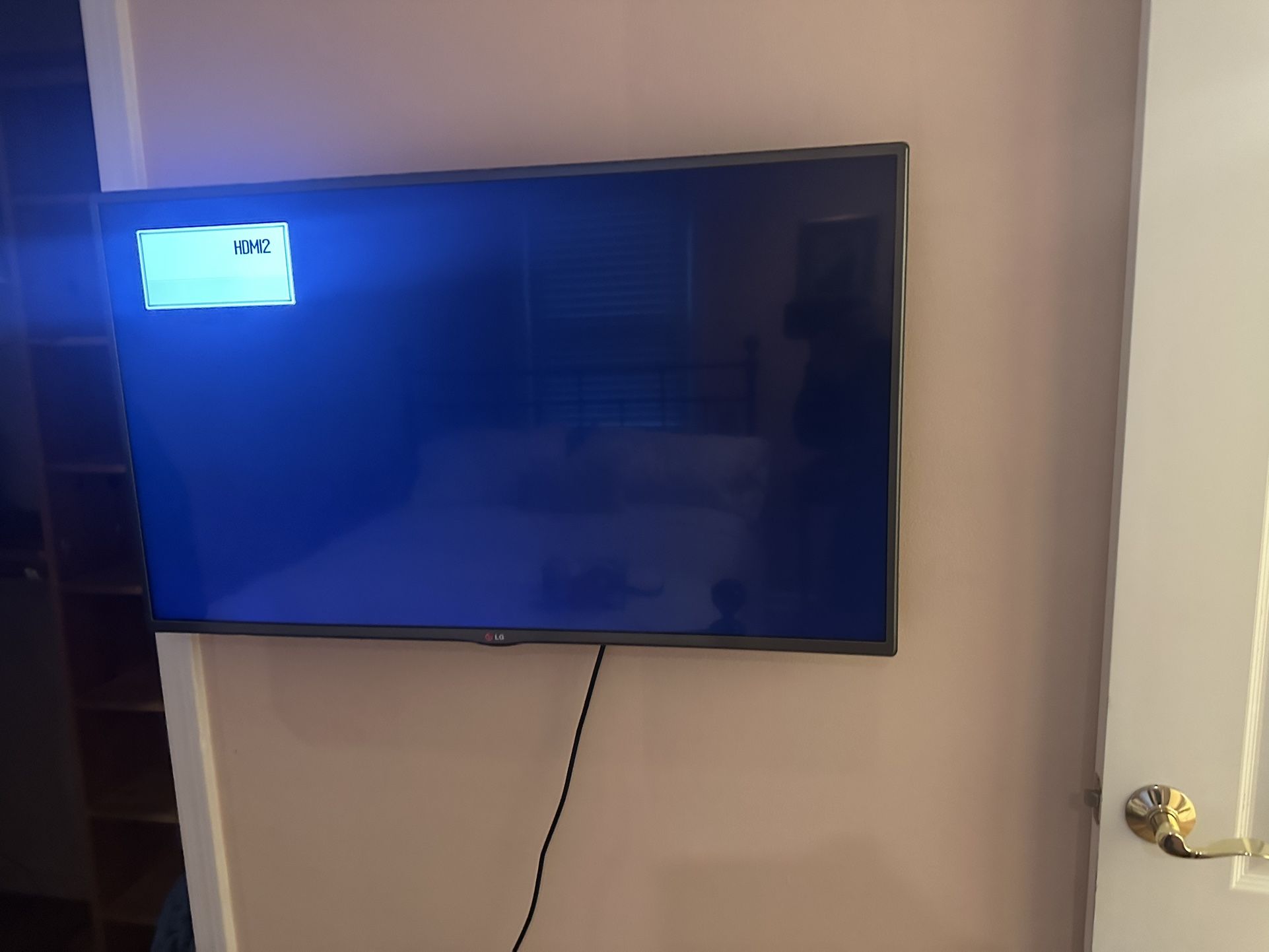 Tv With Remote