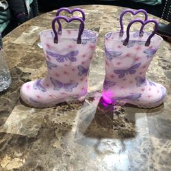 Raining Boots Size 6