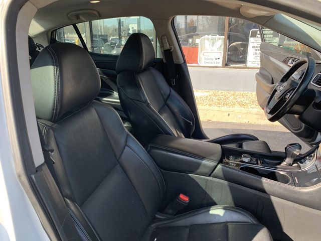 2016 Nissan Maxima