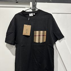 Burberry Tee 🔥🔥