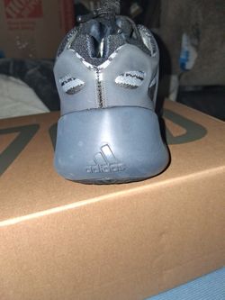 Yezzy 700