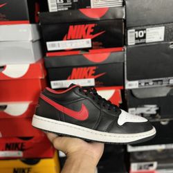 Jordan 1 Low White Toe size 9.5 USED But Clean