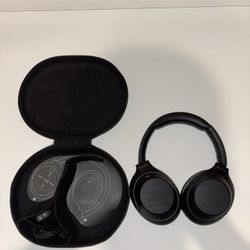 Sony WH-1000XM4 Headphones 