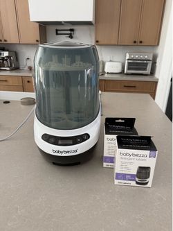 Baby Brezza bottle washer and sterilizer PLUS detergent tablets