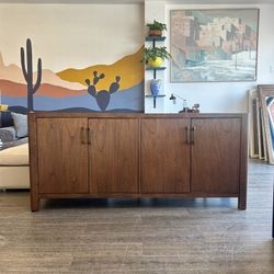Gorgeous NEW Wood Buffet / Sideboard / Credenza / Entertainment Center / TV Stand!