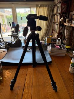 Tripod | Manfrotto