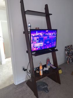 TV shelf