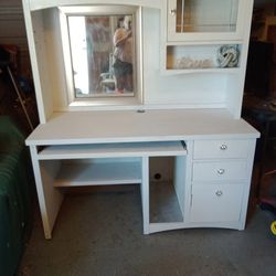 Desk/Vanity