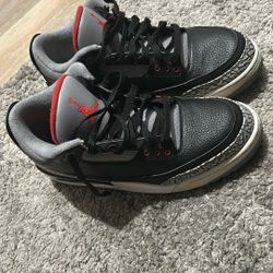 Selling These Jordan’s 3s