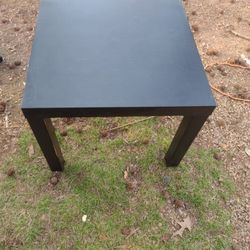 table high 19 long 22 