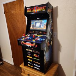 Mortal Kombat Theme Arcade Has 13 Games  On It 