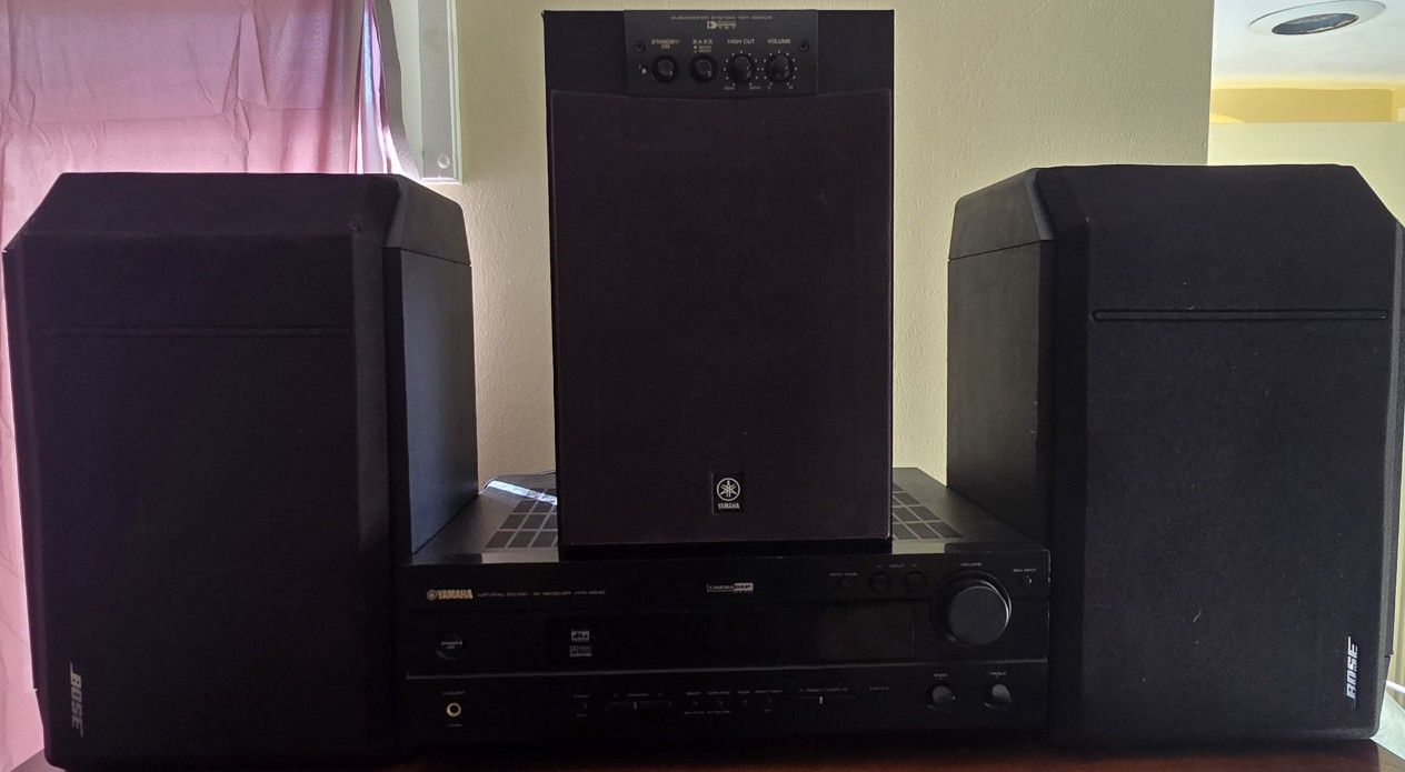 YAMAHA RECEIVER AND SUBWOOFER  AND 2 BOSE SPEAKERS 