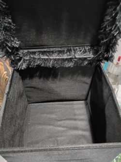 Seats but also storage bins
