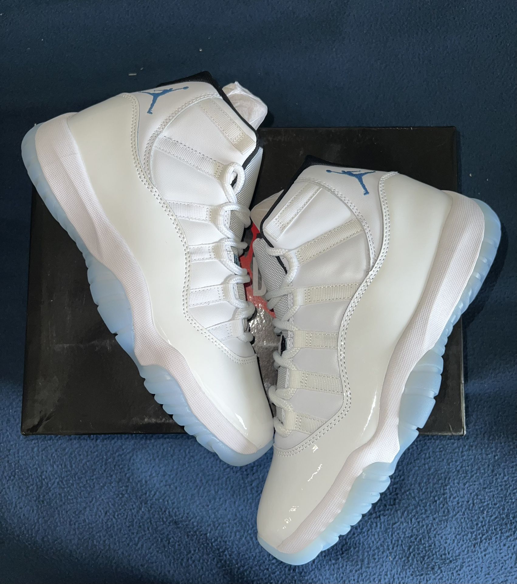 JORDAN 11 LEGEND BLUE 2024 SIZE 9.5 NEW!