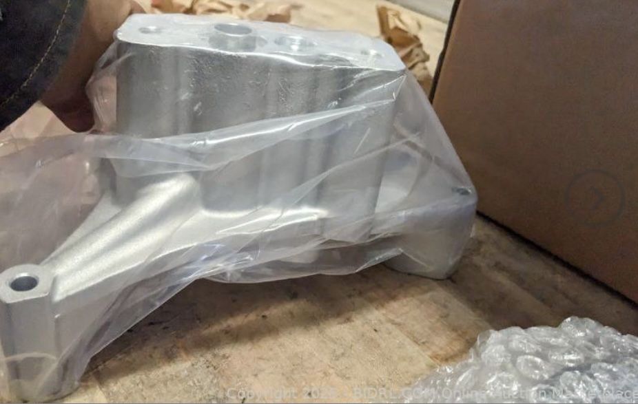 1999.5-2003 Ford 7.3 Diesel Turbo Pedestal+Bolts & Exhaust Housing