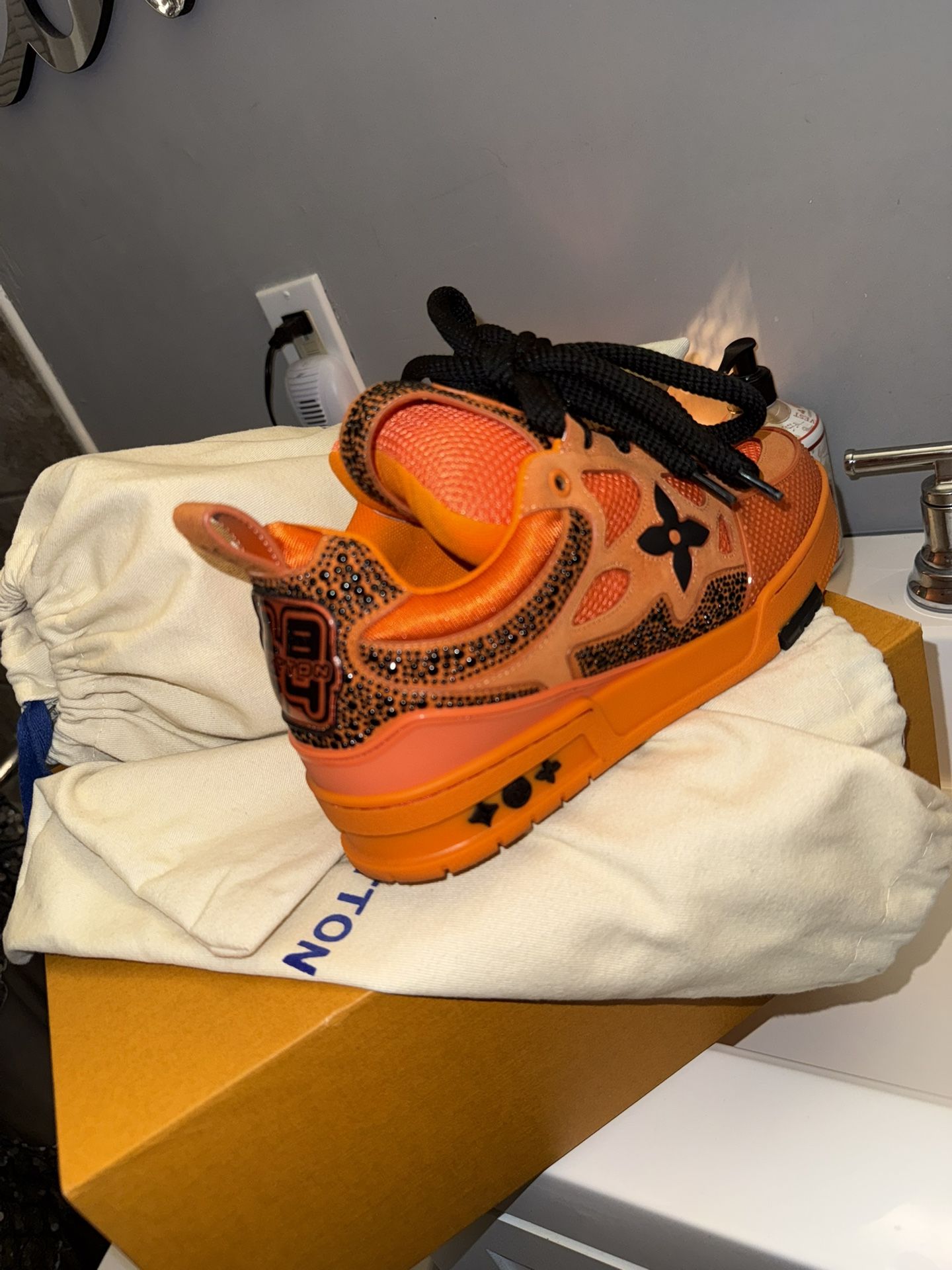 Size 6y Louie Skater Tennis Shoes