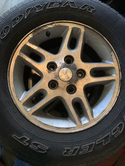 16 Inch Wheels And Tires From  a Grand Jeep Cherokee 